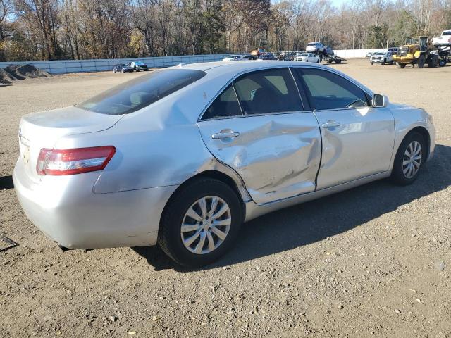 Toyota Camry Base Image 5