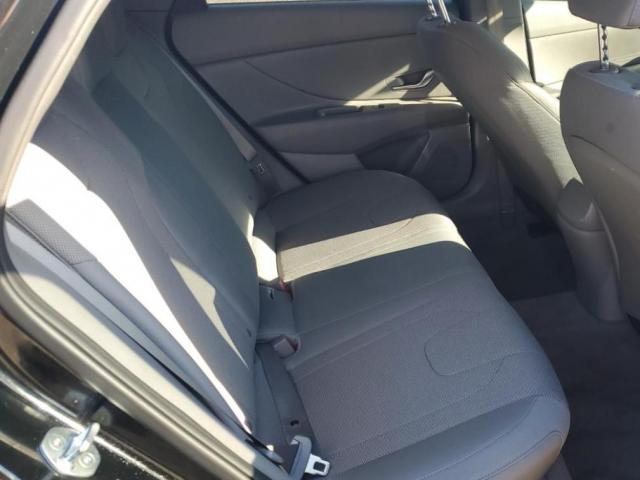 Hyundai ELANTRA Se Image 9