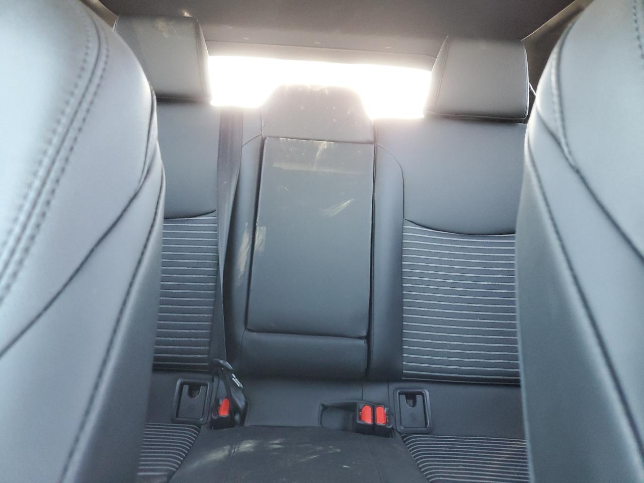 Toyota Corolla Se Image 7