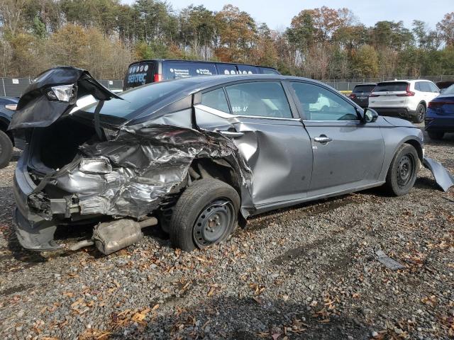 Nissan Altima S Image 2