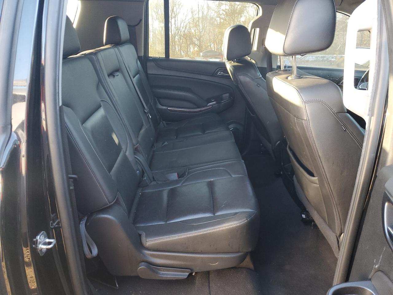 Chevrolet Suburban C1500 Lt Image 9