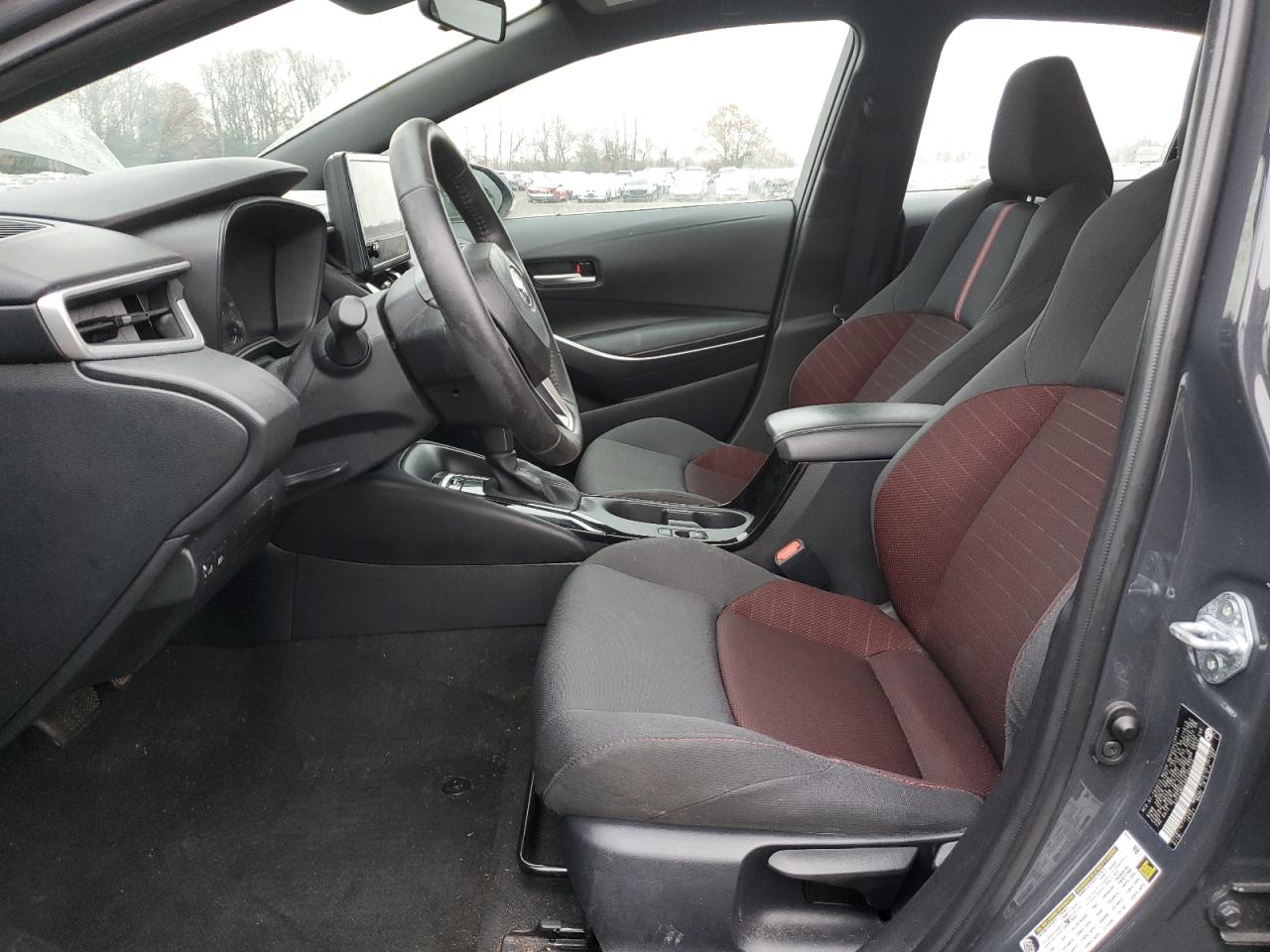 Toyota Corolla Se Image 4