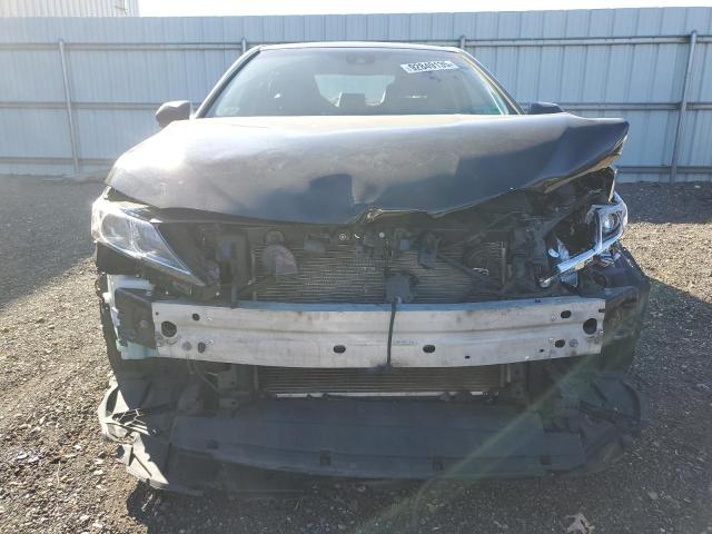 Toyota Camry Se Image 9