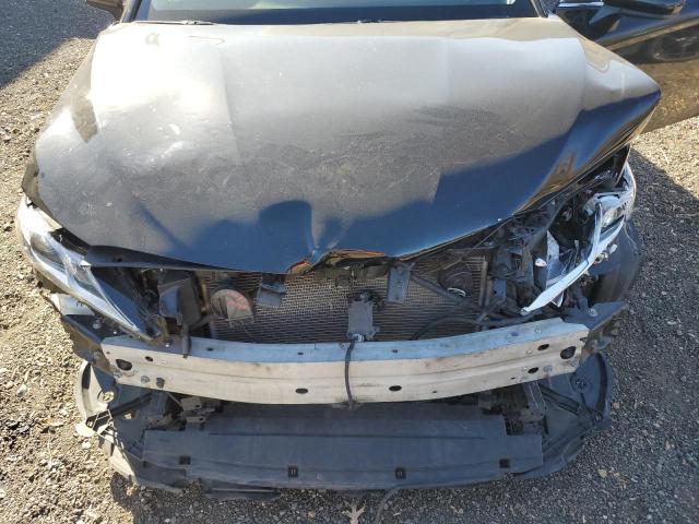 Toyota Camry Se Image 8