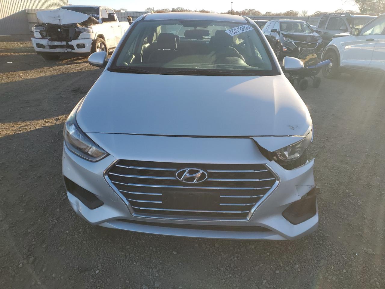 Hyundai ACCENT Se Image 11