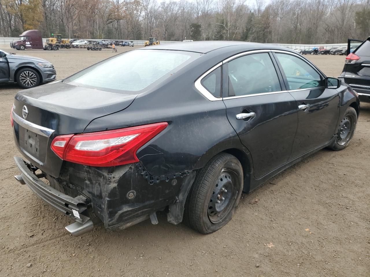 Nissan Altima 2.5 Image 3