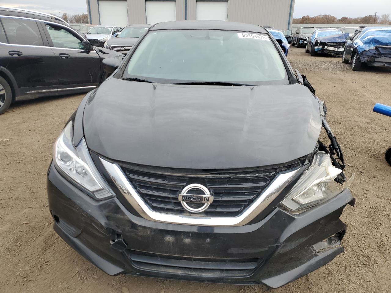 Nissan Altima 2.5 Image 4
