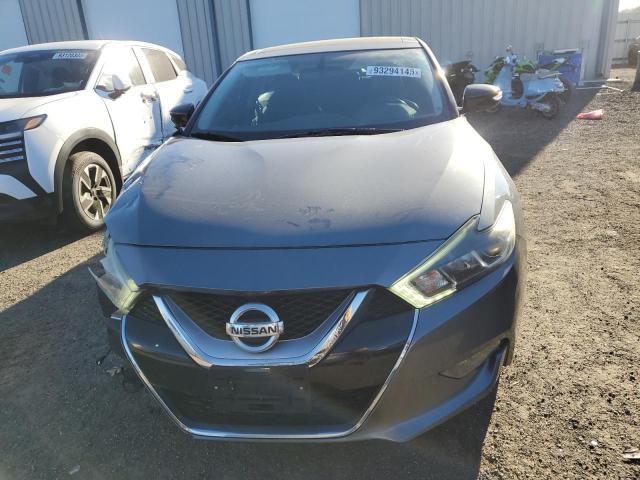 Nissan Maxima 3.5s Image 2