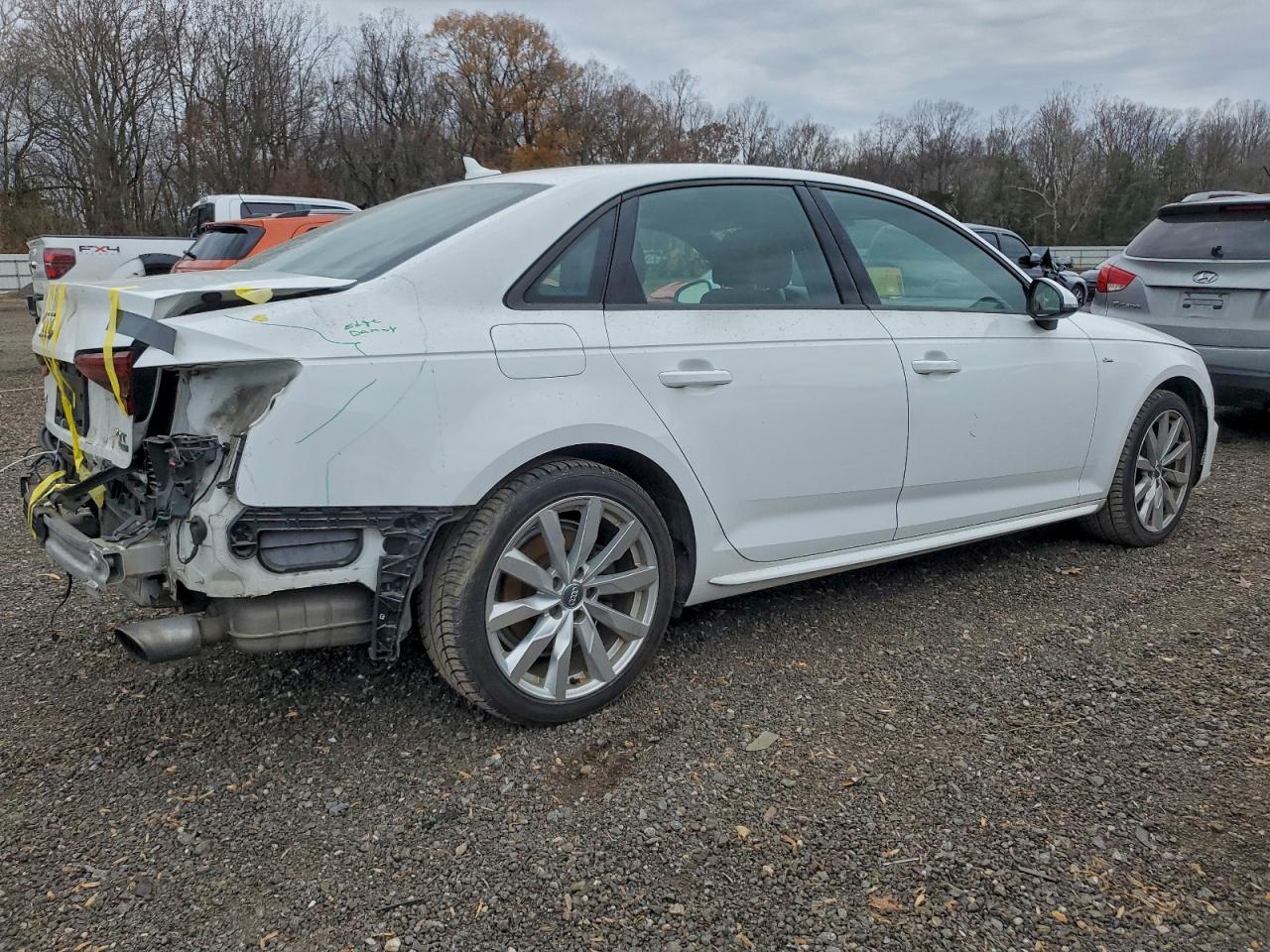 Audi A4 Premium Image 4