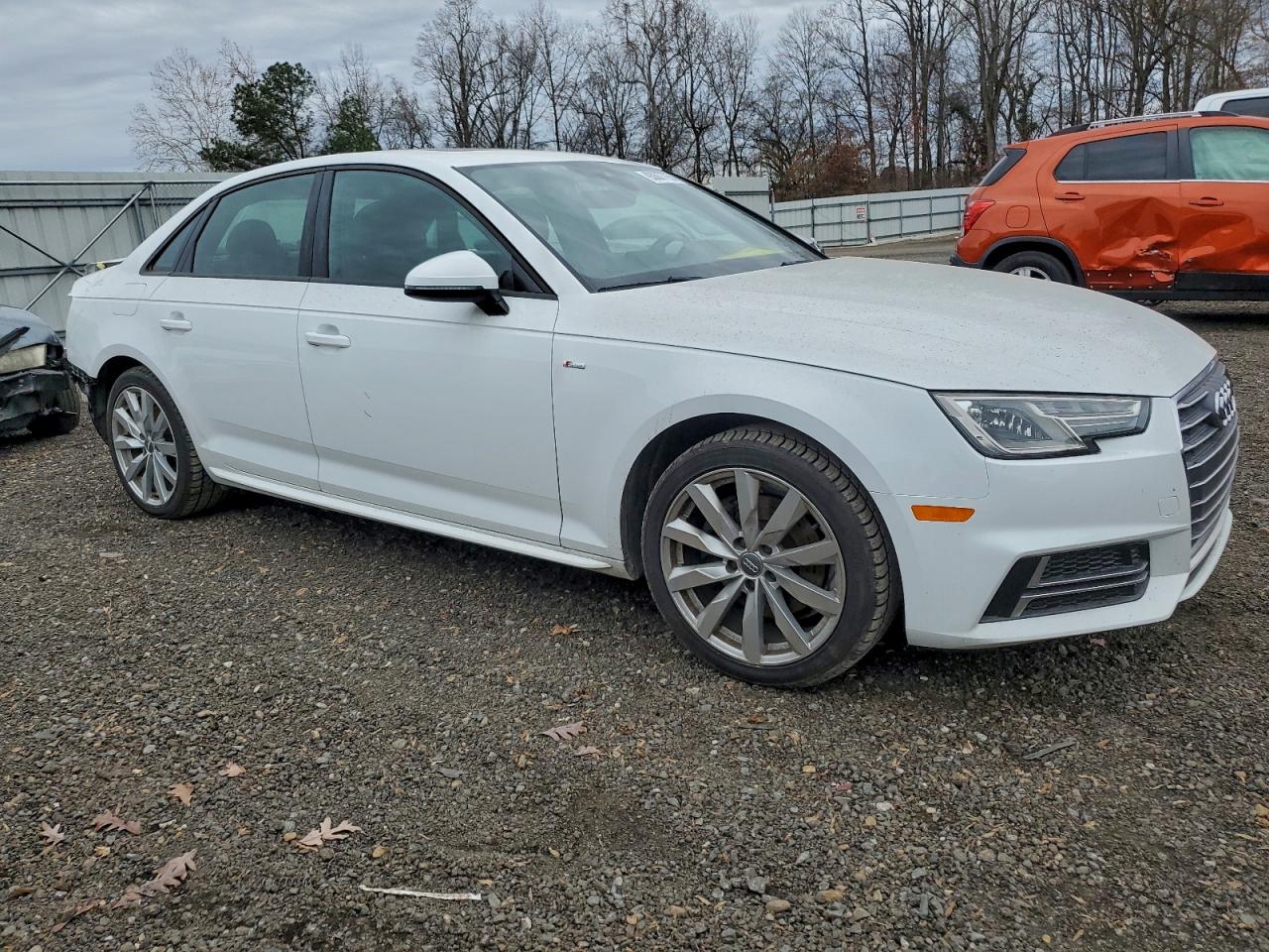 Audi A4 Premium Image 12
