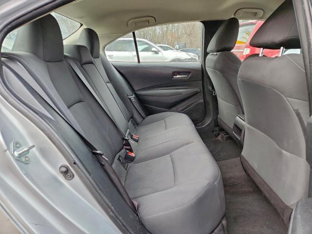 Toyota Corolla Le Image 11