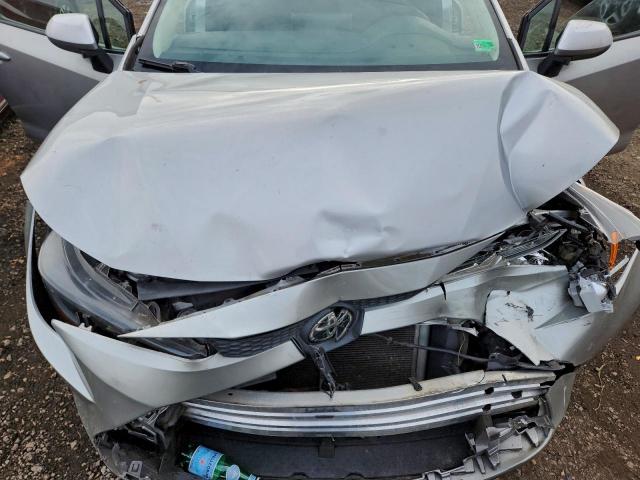 Toyota Corolla Le Image 8