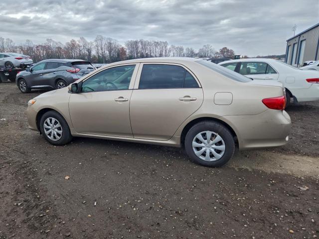 Toyota Corolla Base Image 2