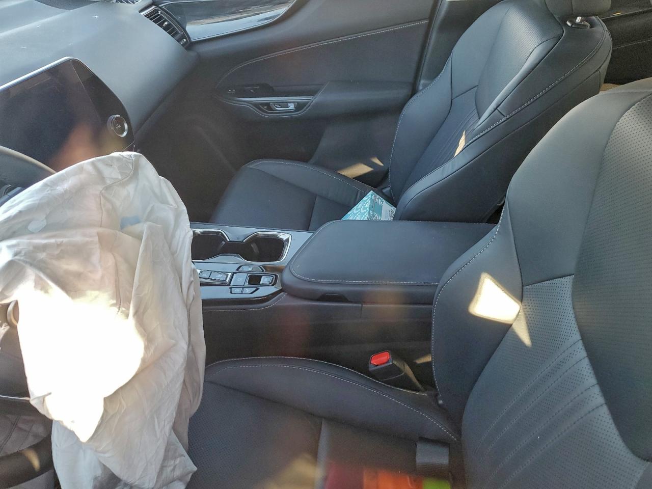 Lexus NX 350h Image 5