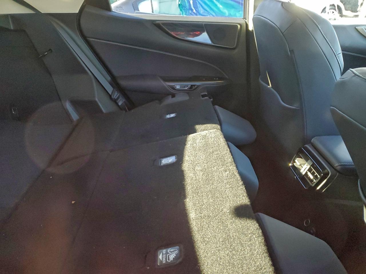 Lexus NX 350h Image 11