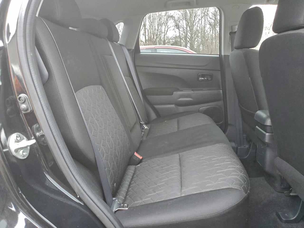 Mitsubishi Outlander Es Image 9