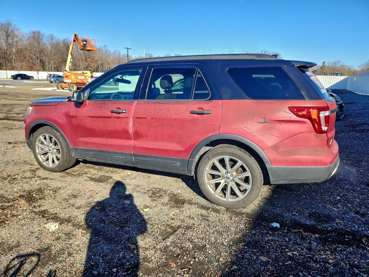 Ford Explorer Limited Image 4