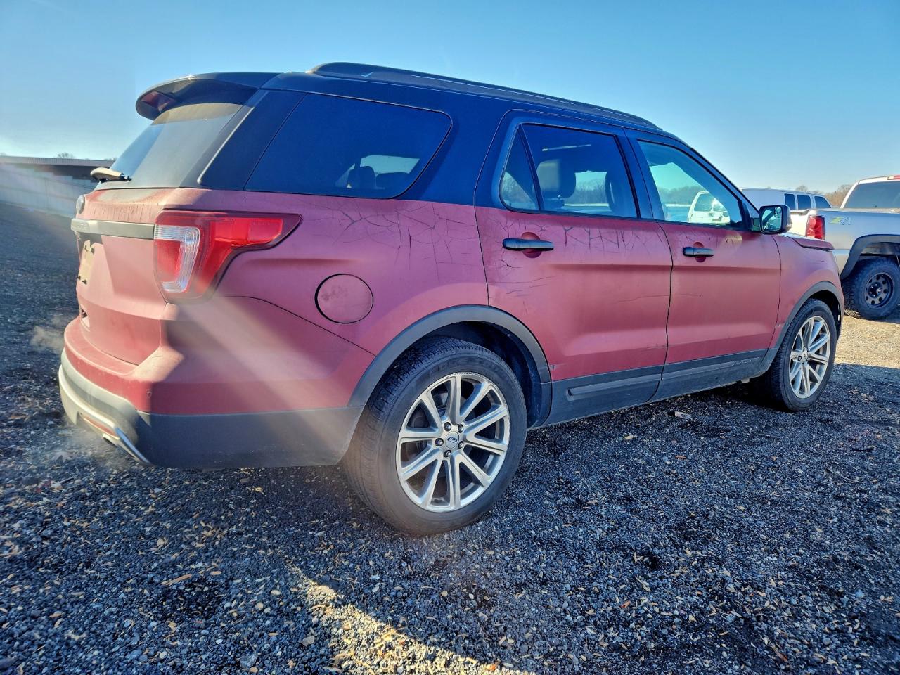 Ford Explorer Limited Image 3