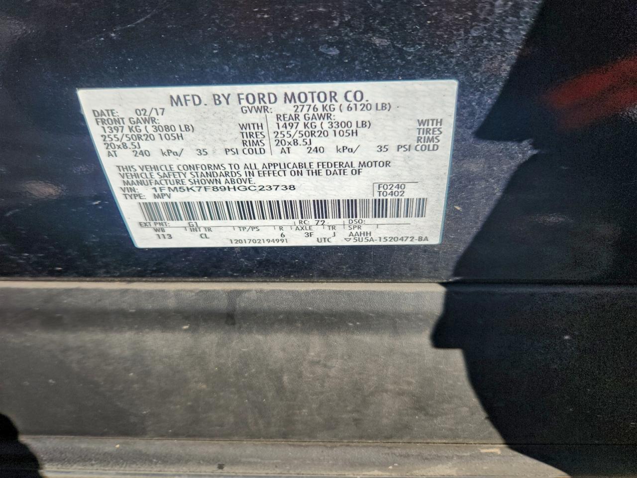 Ford Explorer Limited Image 8