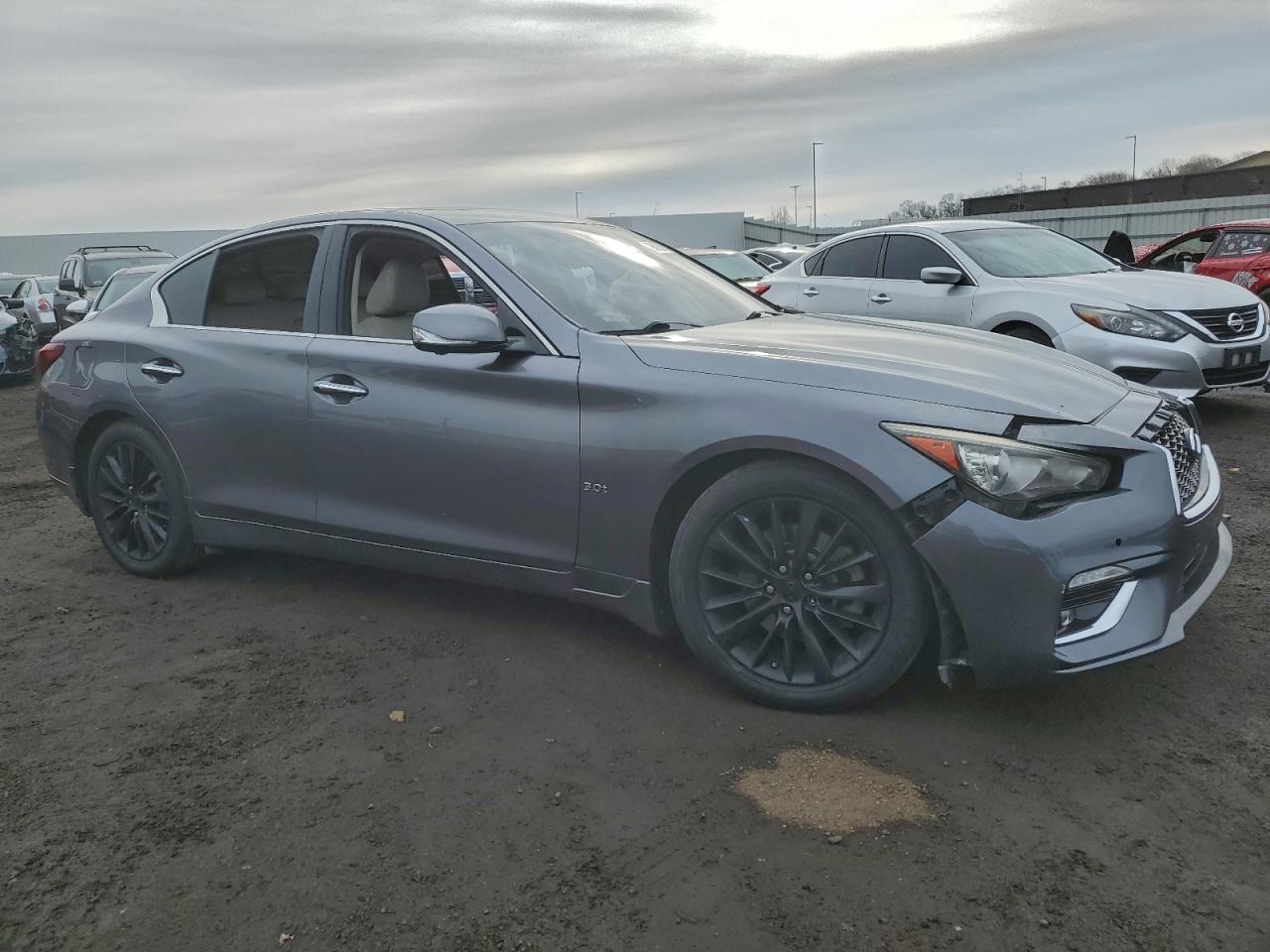 INFINITI Q50 Luxe Image 4