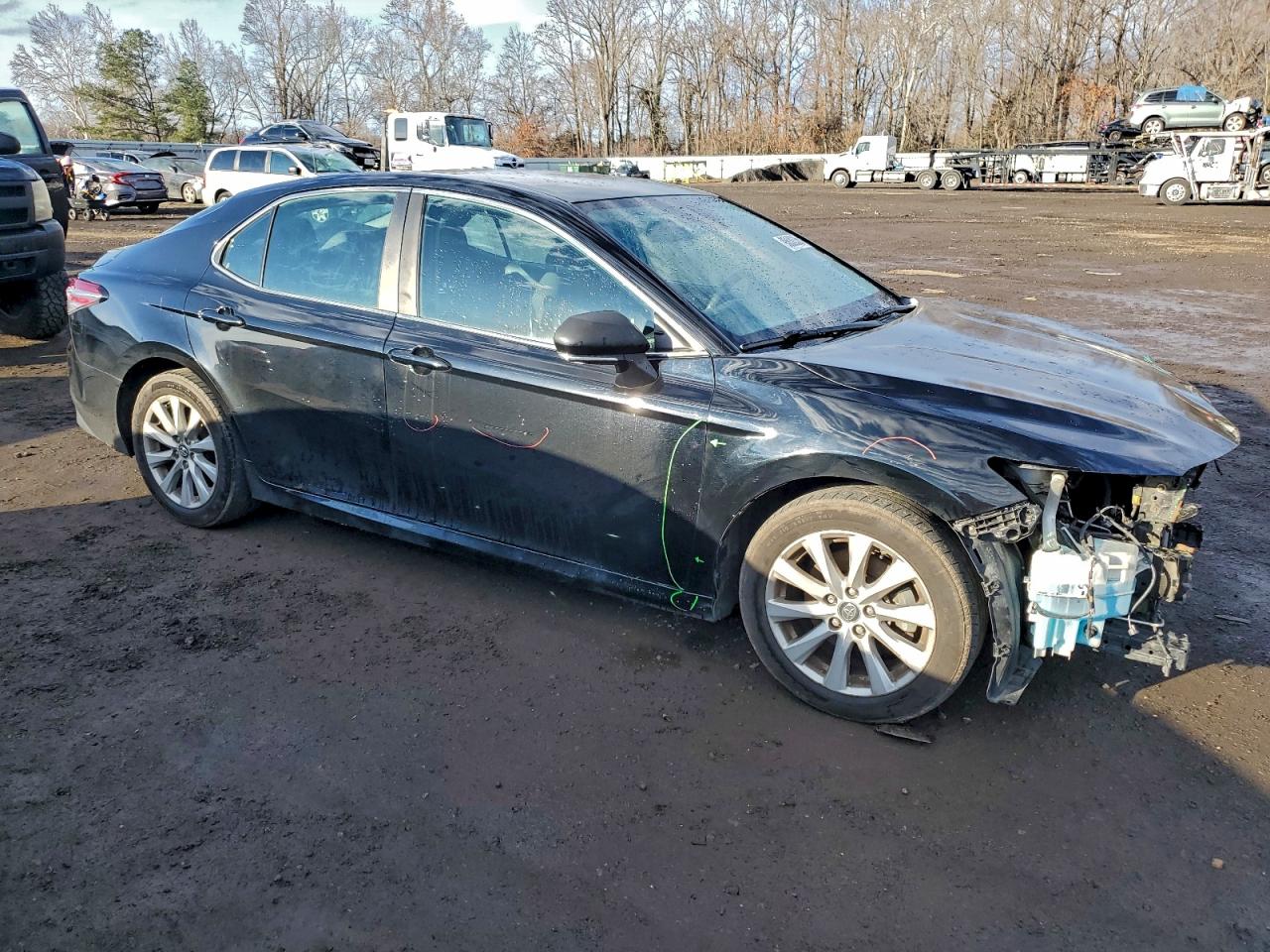 Toyota Camry L Image 4