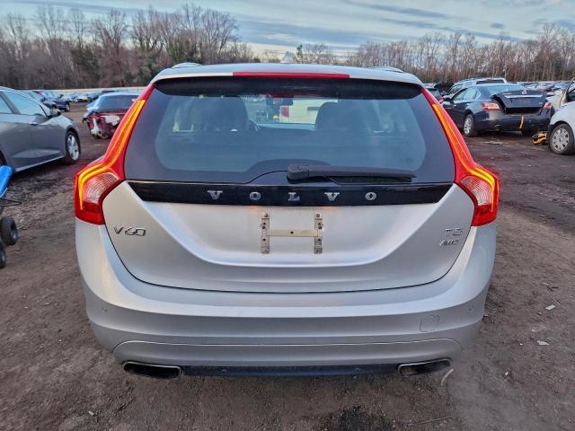 Volvo V60 Premier Image 8