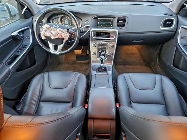 Volvo V60 Premier Image 4