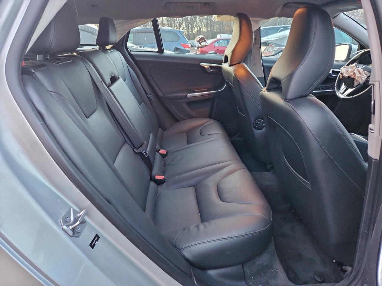 Volvo V60 Premier Image 9