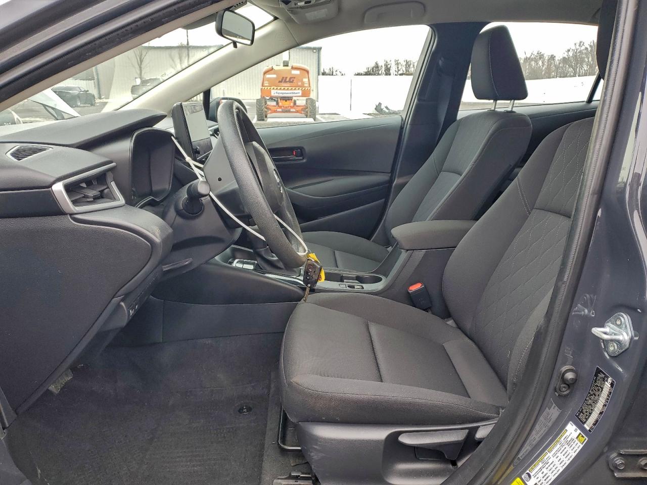 Toyota Corolla Le Image 8