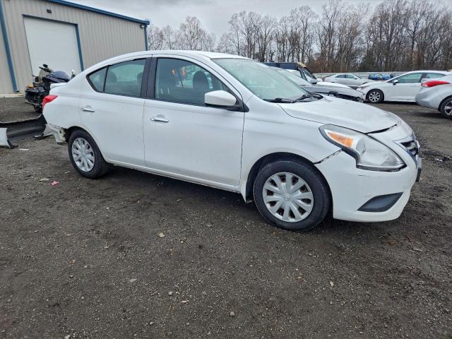 Nissan Versa S Image 7