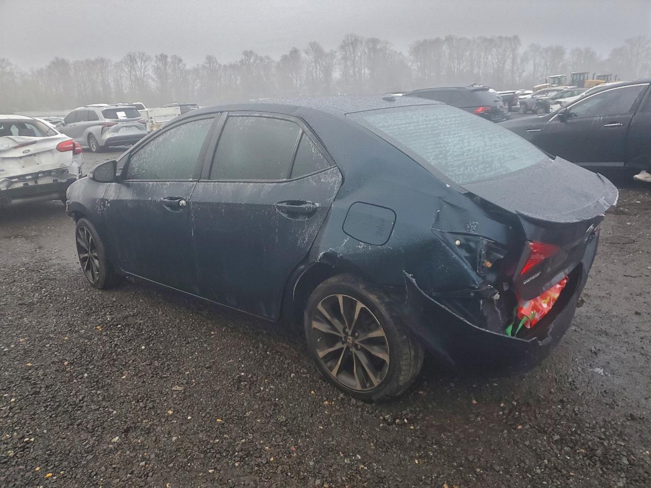 Toyota Corolla L Image 3