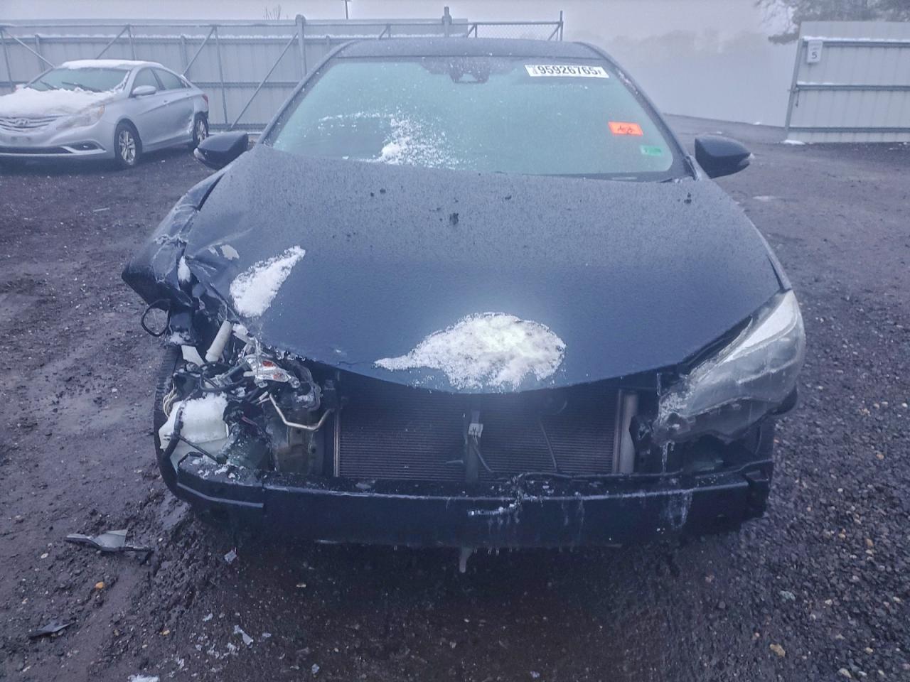 Toyota Corolla L Image 4