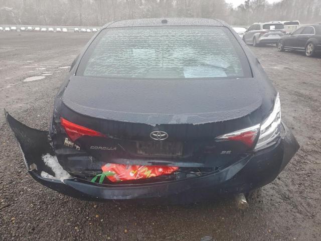 Toyota Corolla L Image 8