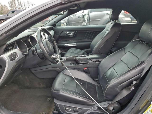 Ford Mustang Image 5