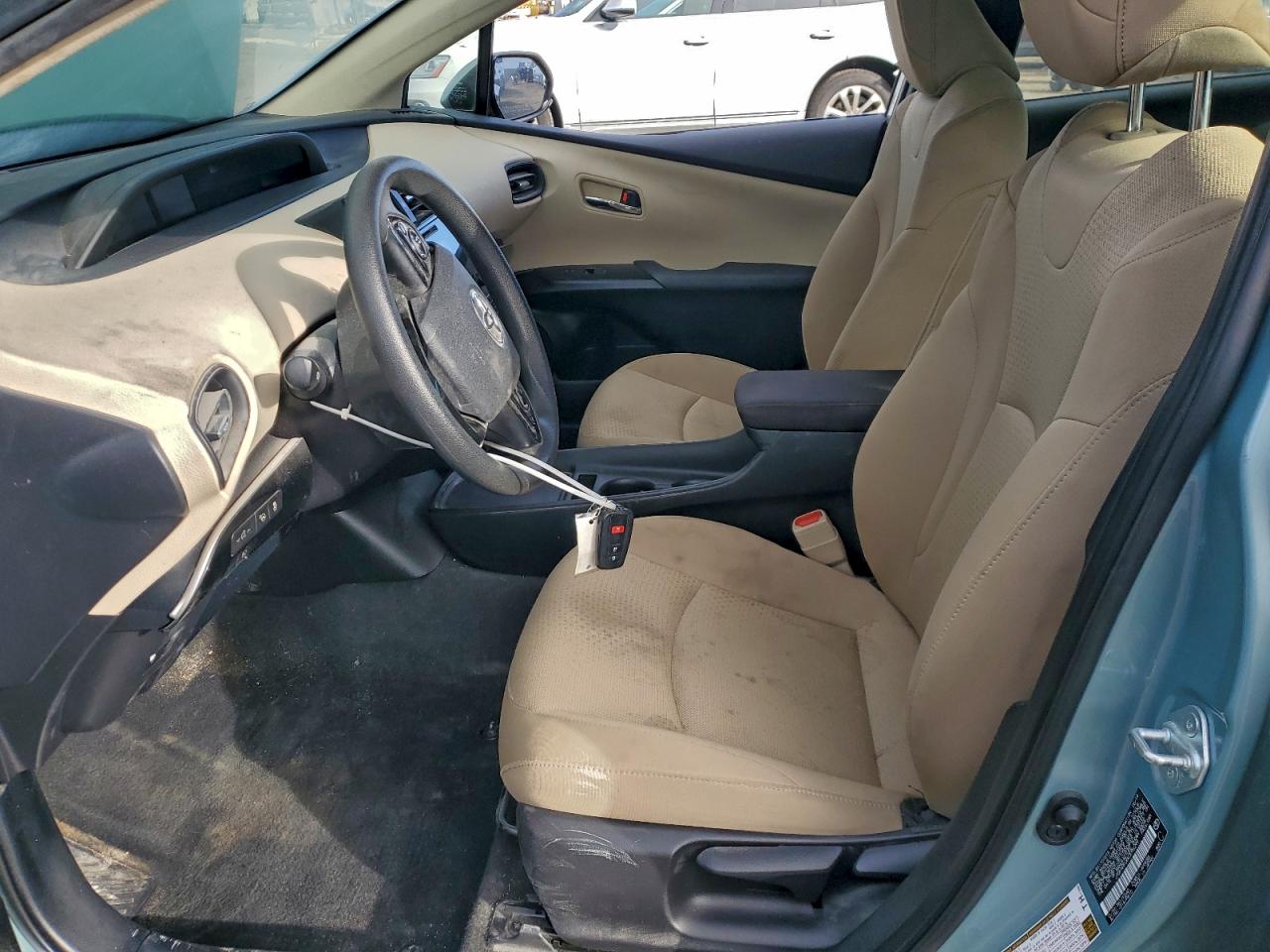 Toyota Prius Image 7