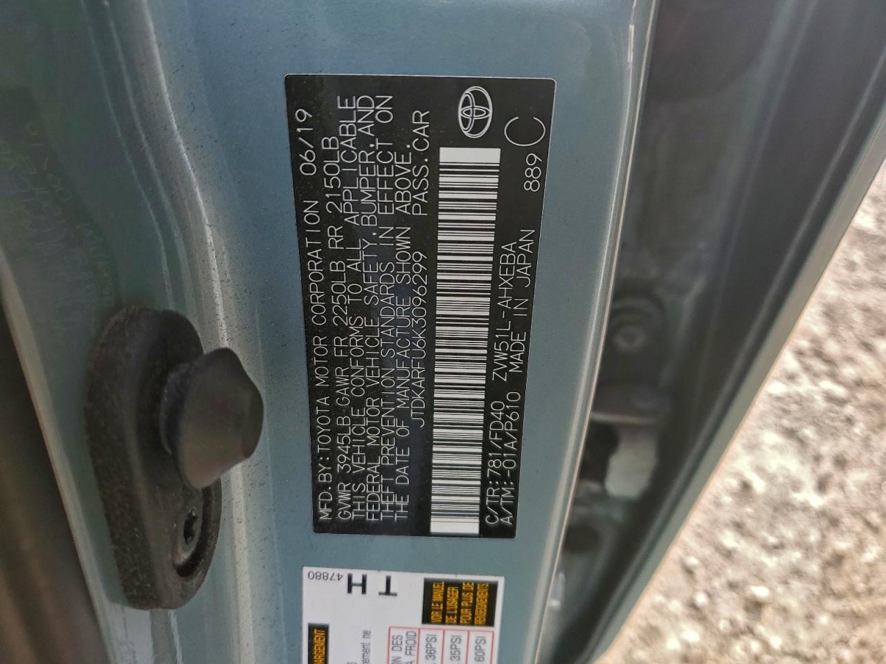 Toyota Prius Image 9