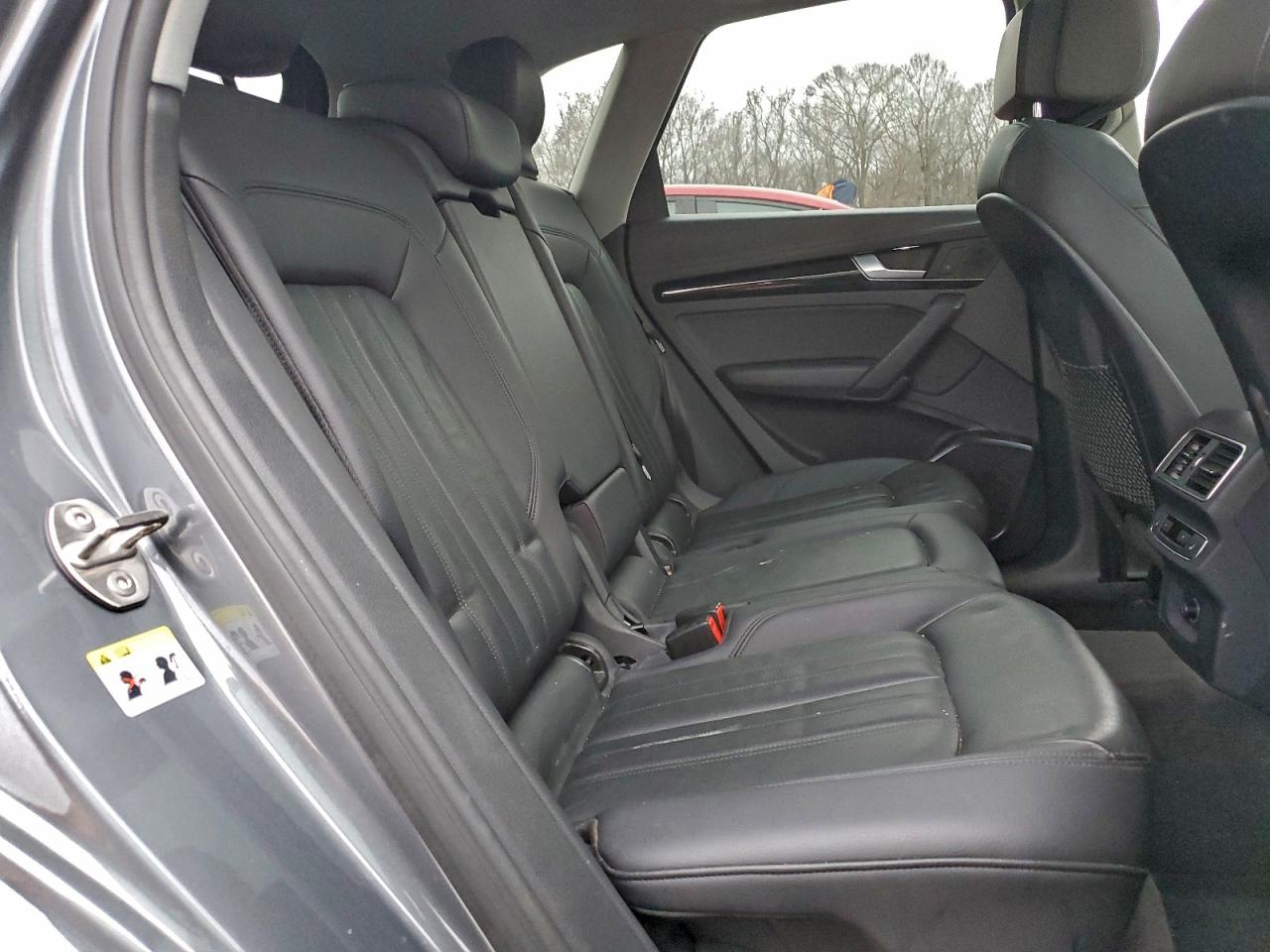 Audi Q5 Premium Plus Image 10