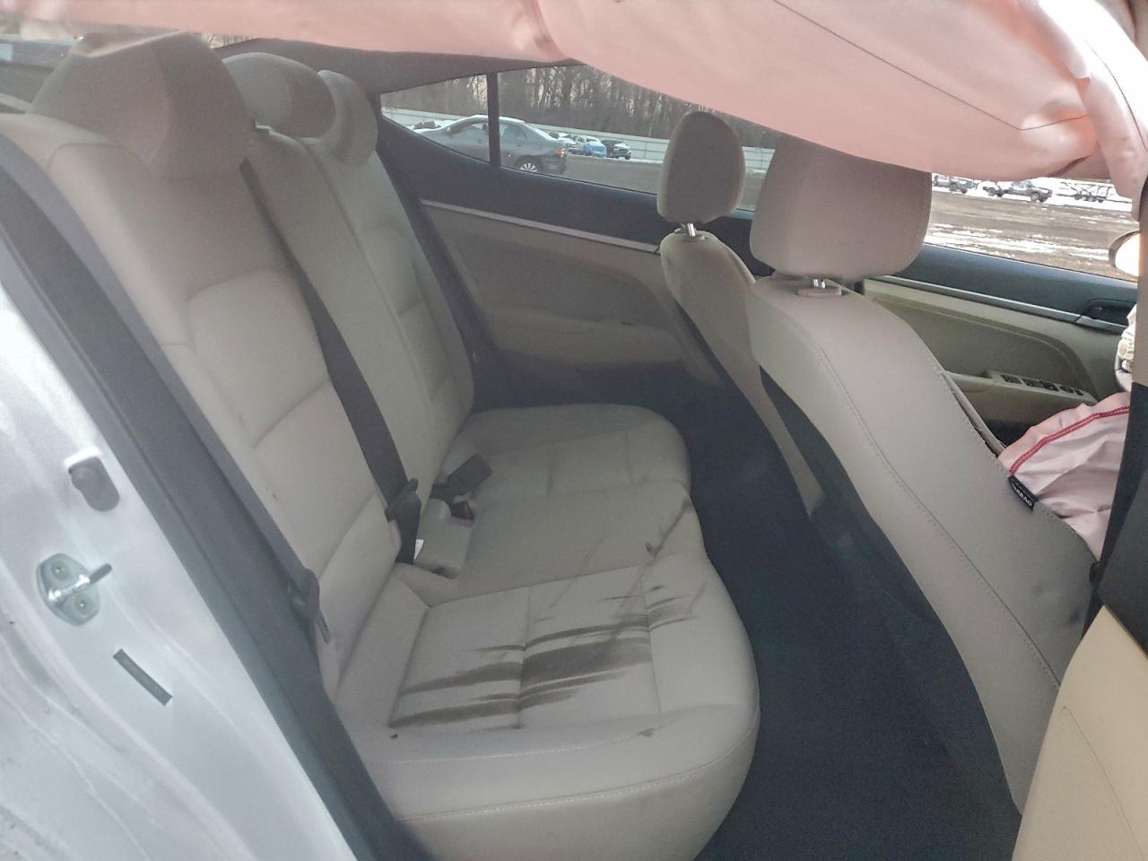 Hyundai ELANTRA Se Image 4