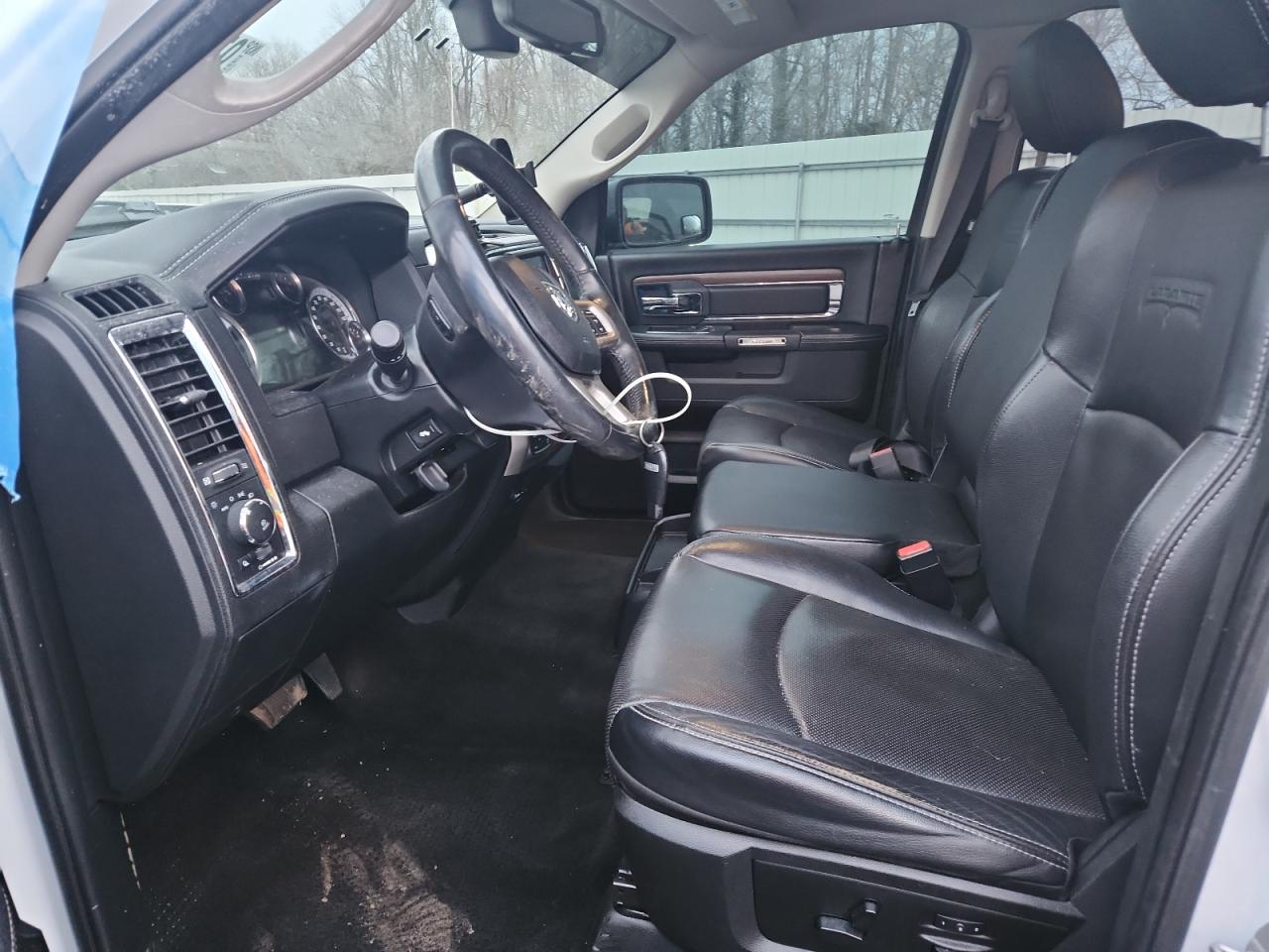 Ram 1500 Laramie Image 7