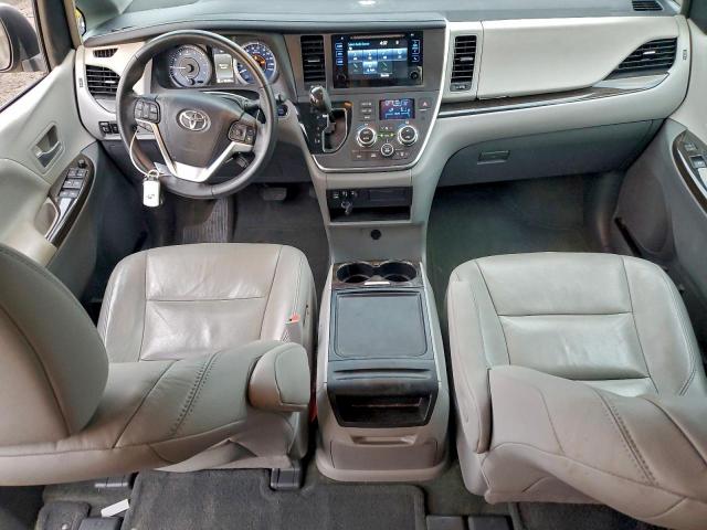 Toyota Sienna Xle Image 13