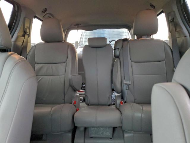 Toyota Sienna Xle Image 7