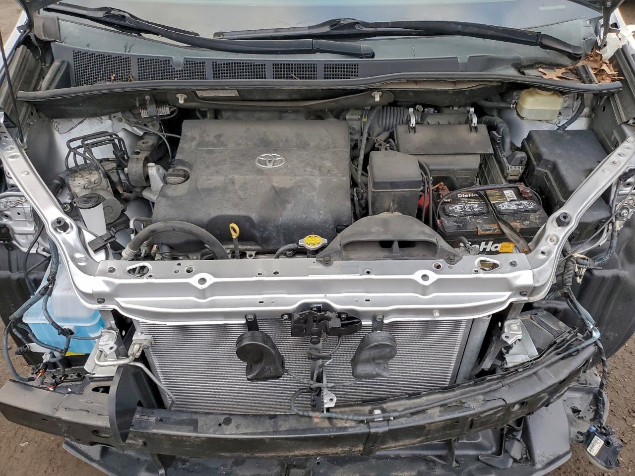 Toyota Sienna Xle Image 9