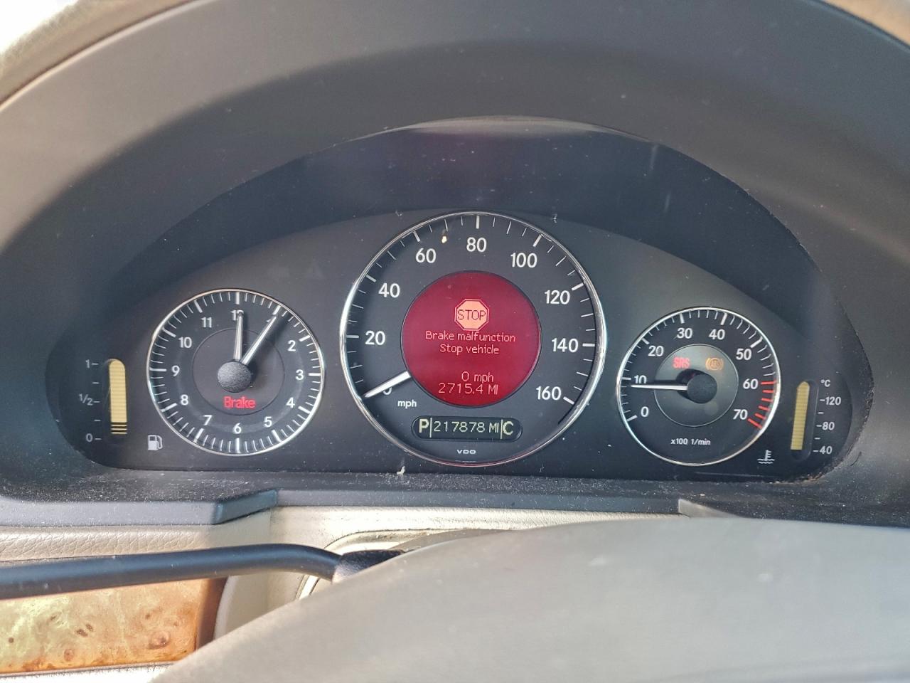 Mercedes-Benz E-Class 320 4matic Image 11