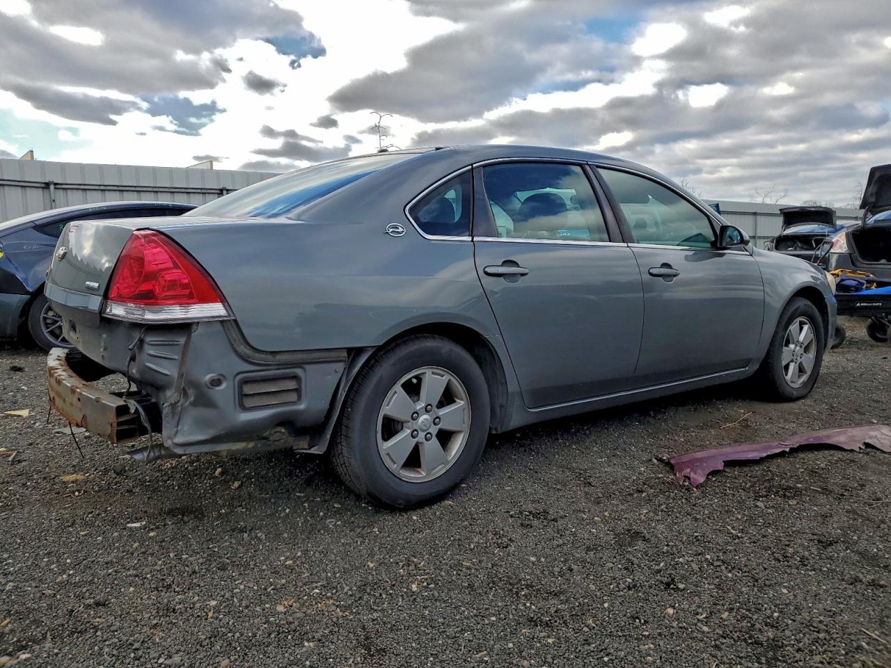 Chevrolet Impala Lt Image 3