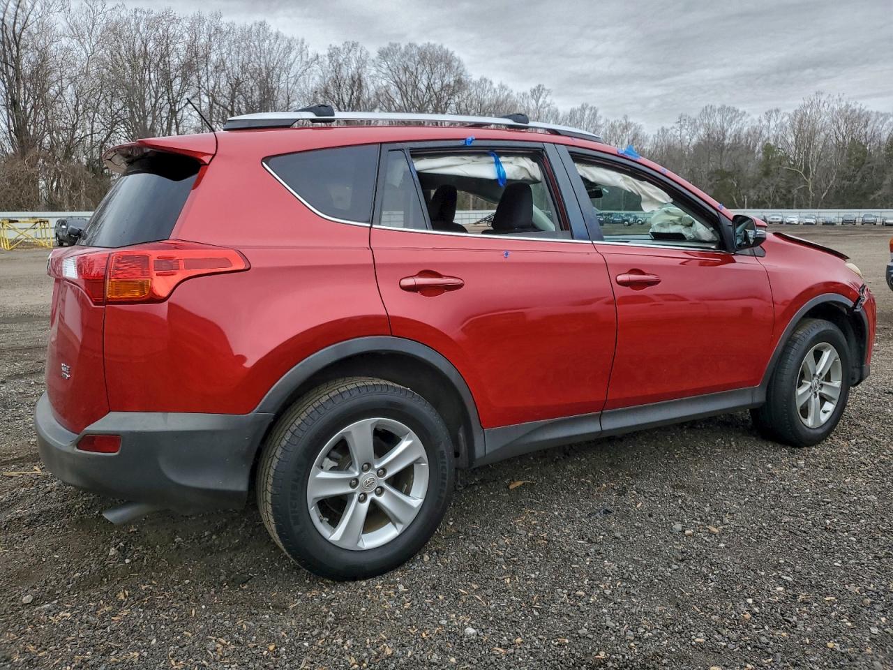 Toyota RAV4 Xle Image 4