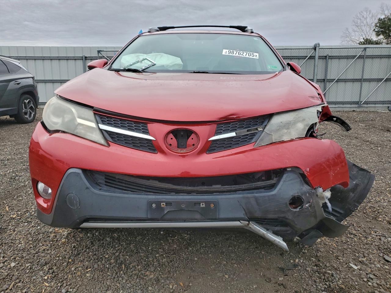 Toyota RAV4 Xle Image 2