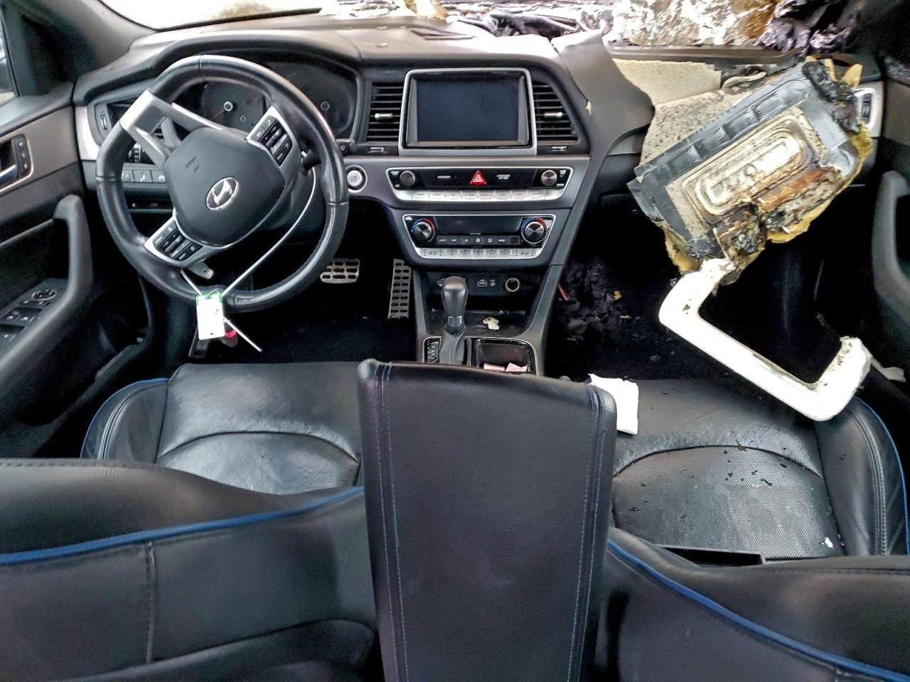 Hyundai SONATA Limited Turbo Image 11