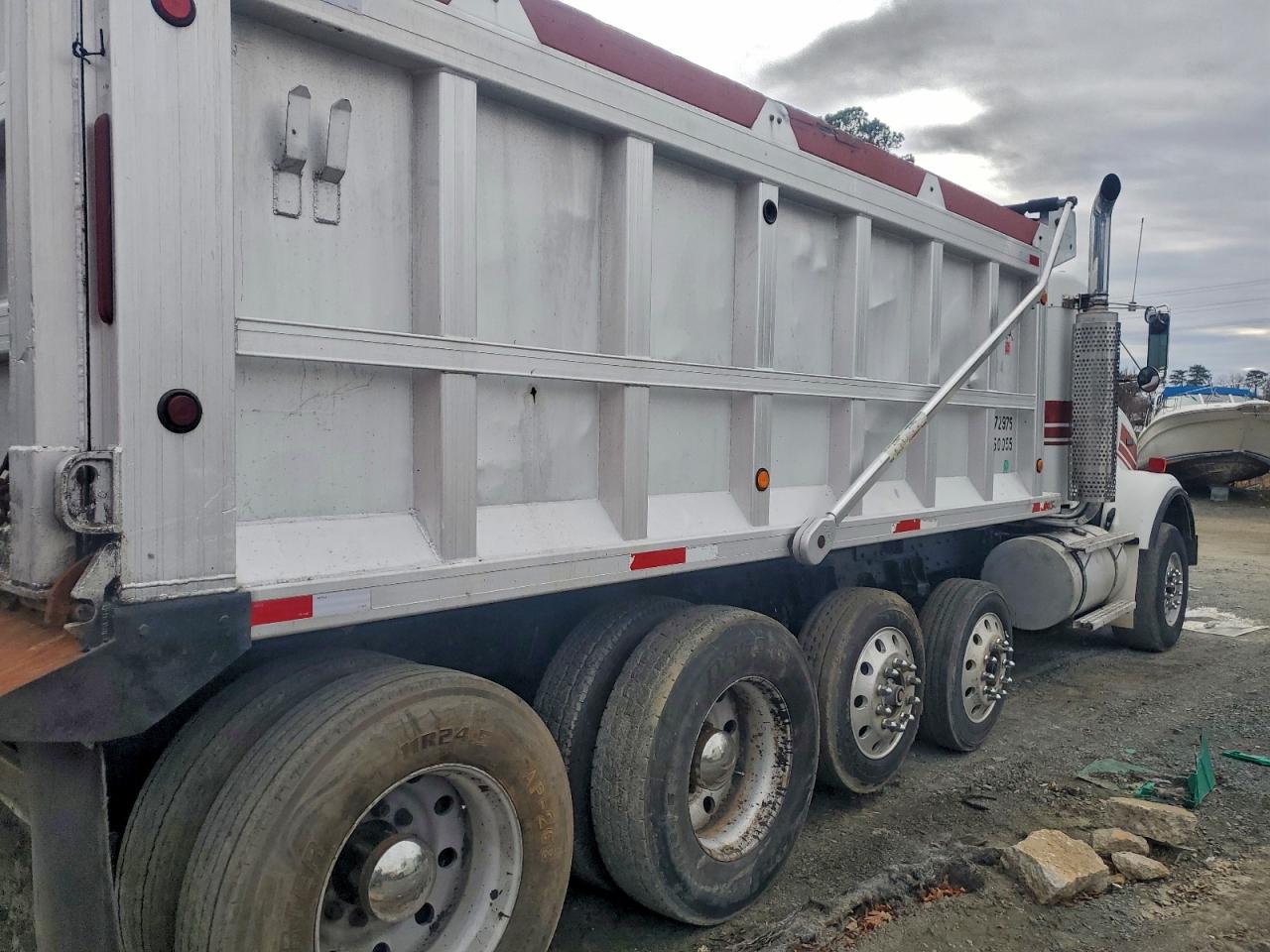 Kenworth Constructi T800 Image 4