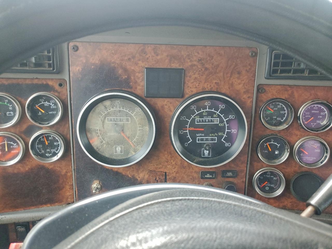 Kenworth Constructi T800 Image 9