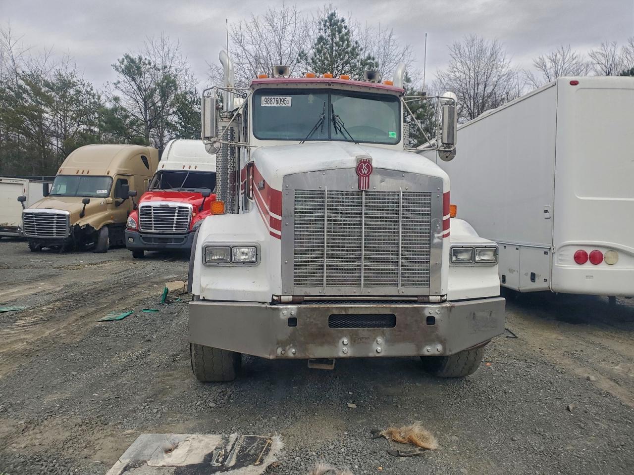 Kenworth Constructi T800 Image 8